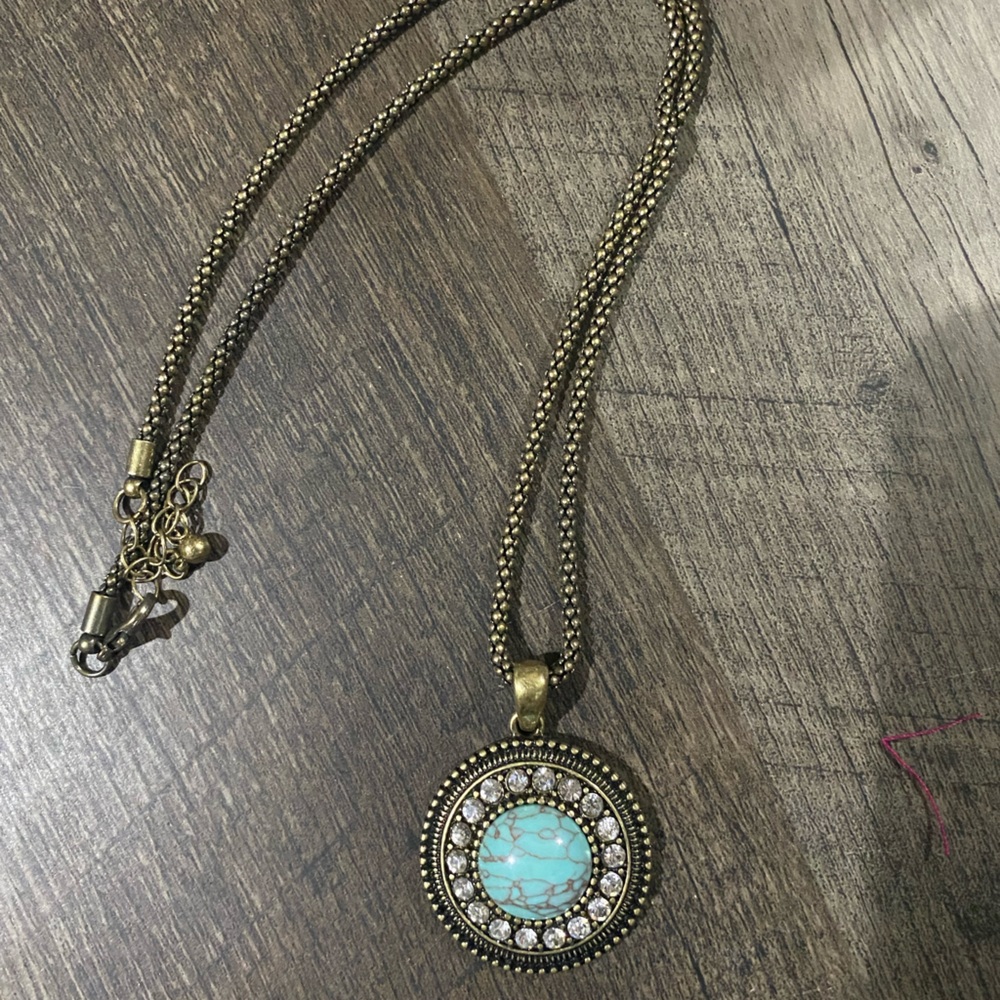 Ladies Beautiful Necklace with stones